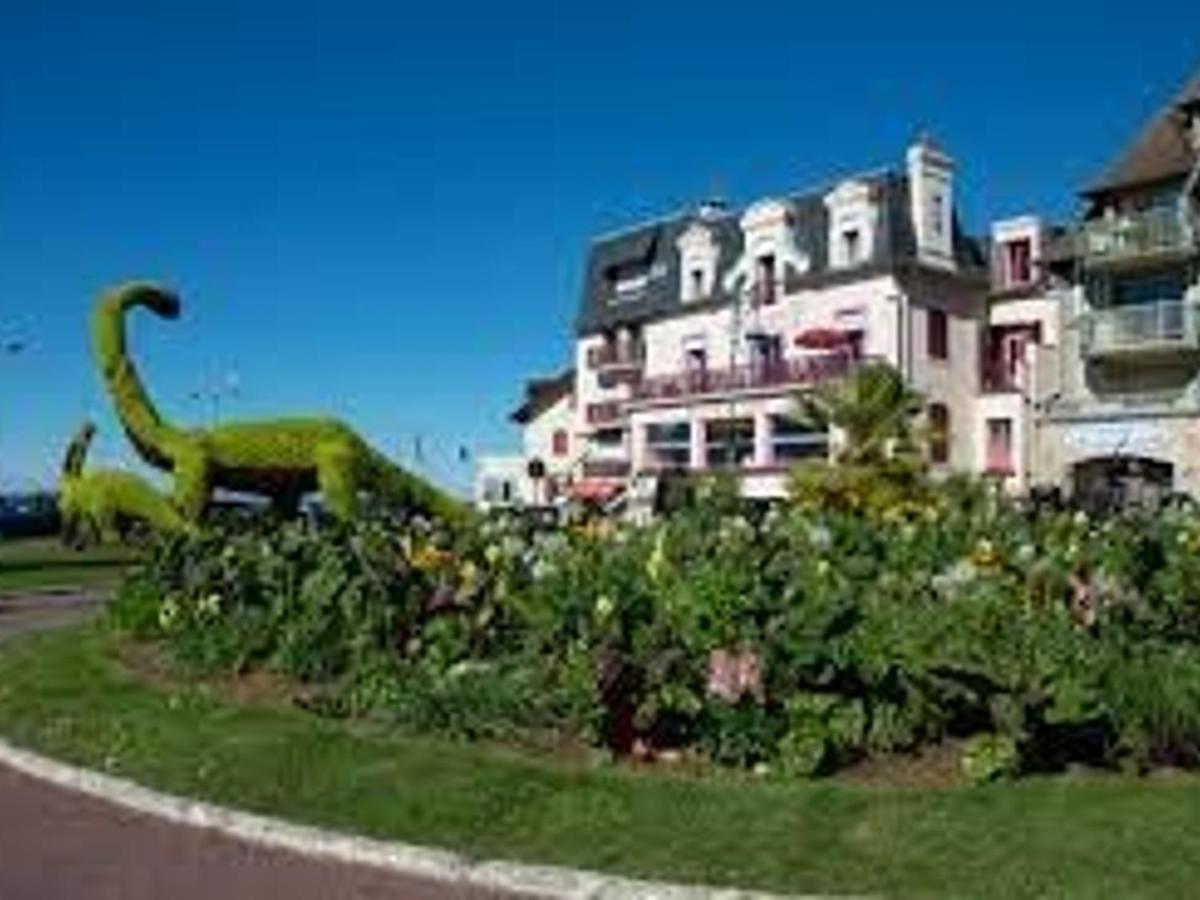 Appartement En Front De Mer A Villers-Sur-Mer Face Au Casino, 2P Tout Equipe Avec Parking Privatif - Fr-1-712-14 Kültér fotó